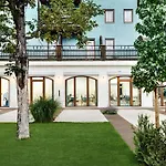 Alphotel Ξενοδοχείο 4*