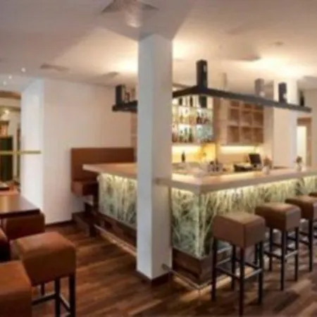Отель Alphotel