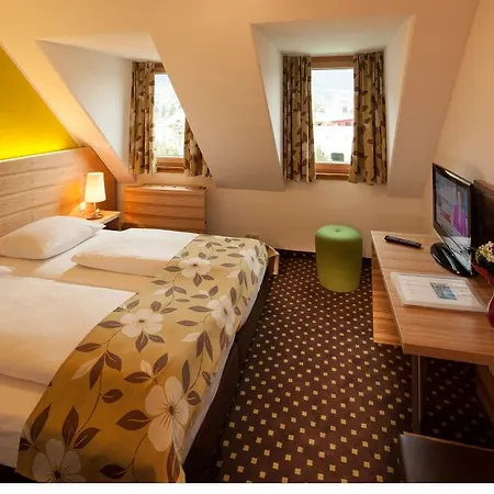Alphotel Инсбрук