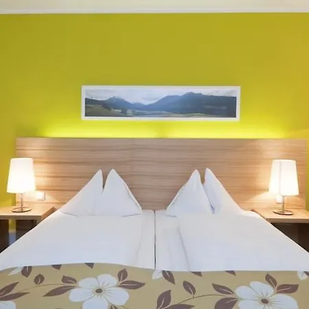Alphotel Отель Инсбрук