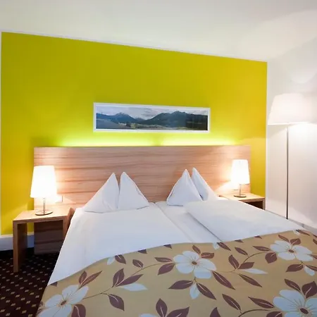 By Ihg