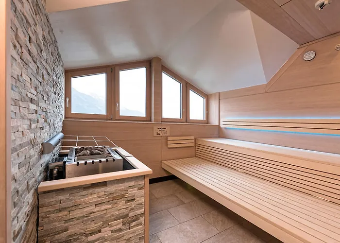 מלון Alphotel 4*